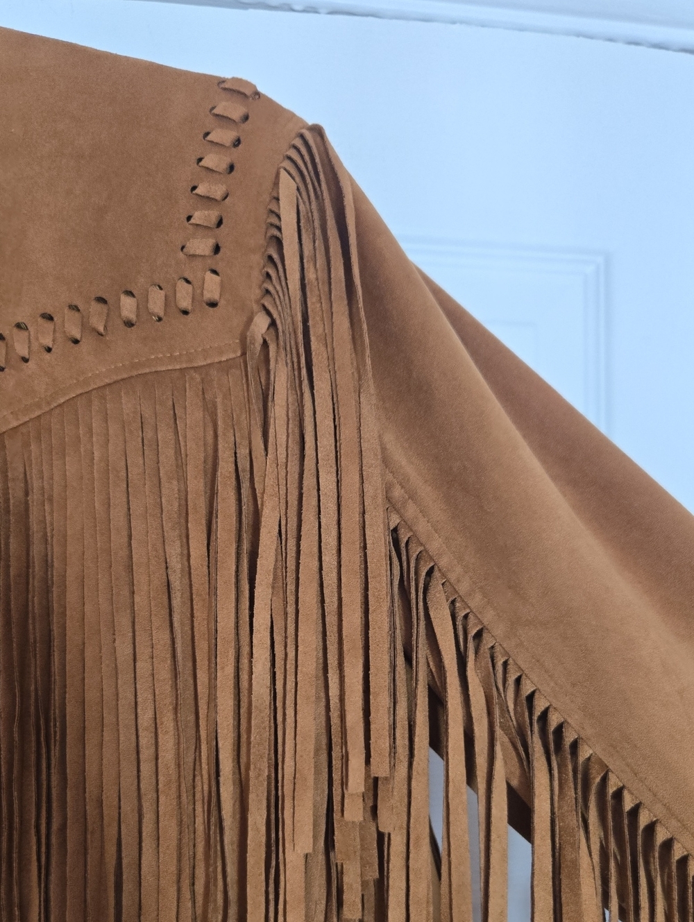 Amaryllis Faux Suede Fringe Jacket M Camel Brown Western Boho Cropped NWT - Picture 10 of 17